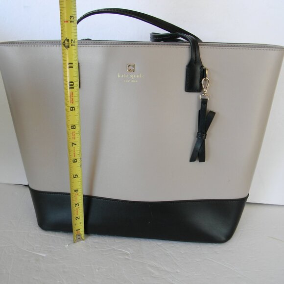 Kate Spade Sawyer Street LARGE COLORBLOCK CREAM/BLACK LEATHER TOTE - Picture 4 of 9